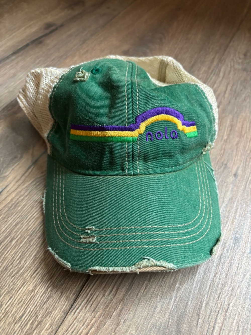 Sarah Ott NOLA Vintage Kelly Green Cotton Trucker Hat New Orleans Mardi Gras